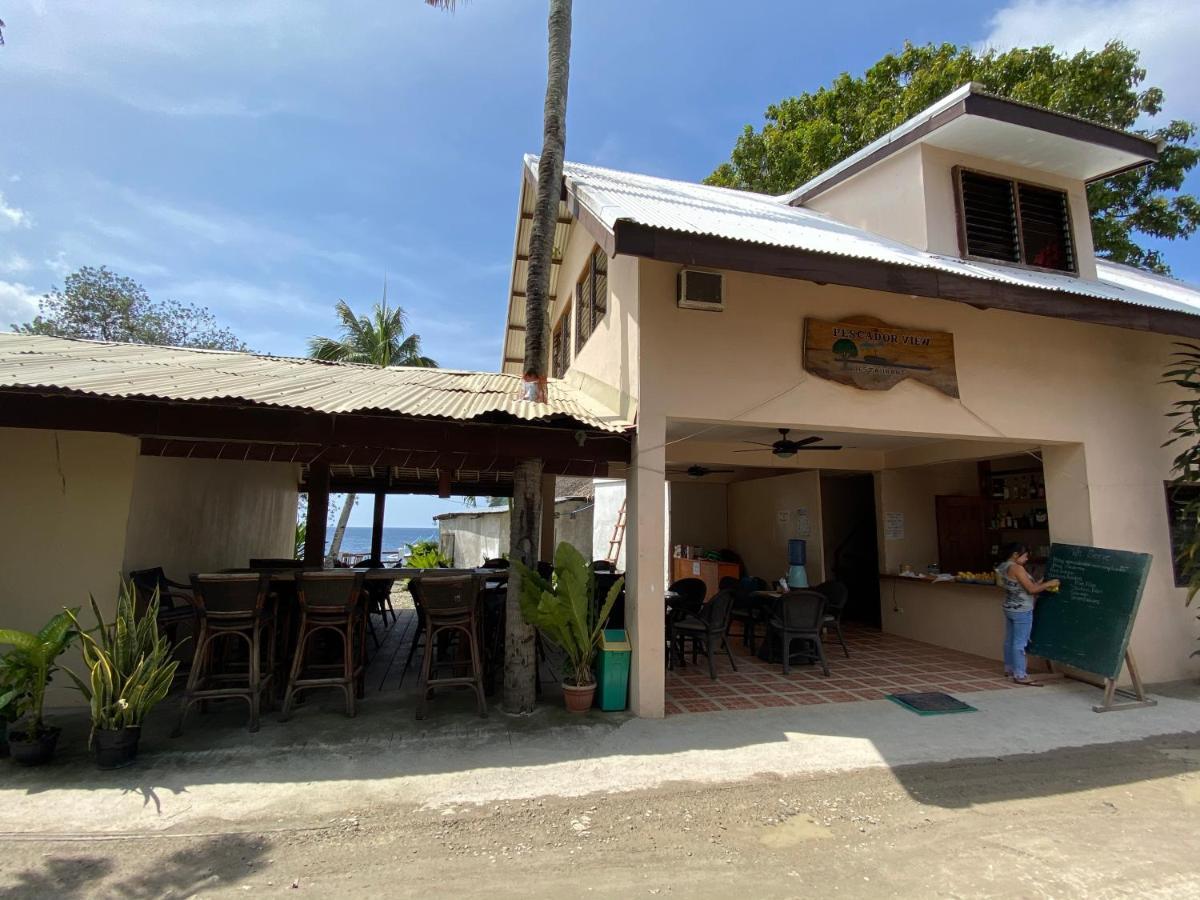 Pescador View - Beachfront & Nearby The Ocean Hostels & Restaurant Moalboal Exterior photo